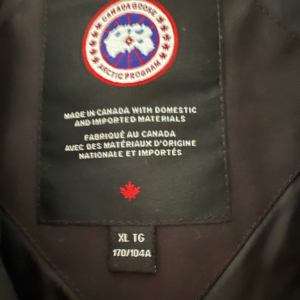 Canada Goose Black Ski & Snow Jacket - Picture 3 of 5